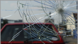 高速上汽车玻璃破损如何处理